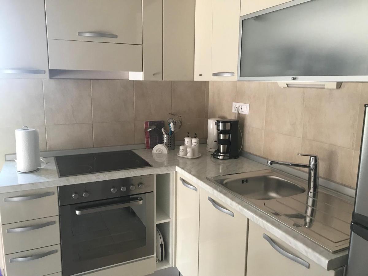 Apartments Maslina Primosten Luaran gambar