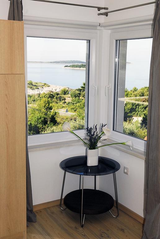 Apartments Maslina Primosten Luaran gambar