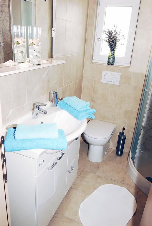 Apartments Maslina Primosten Luaran gambar